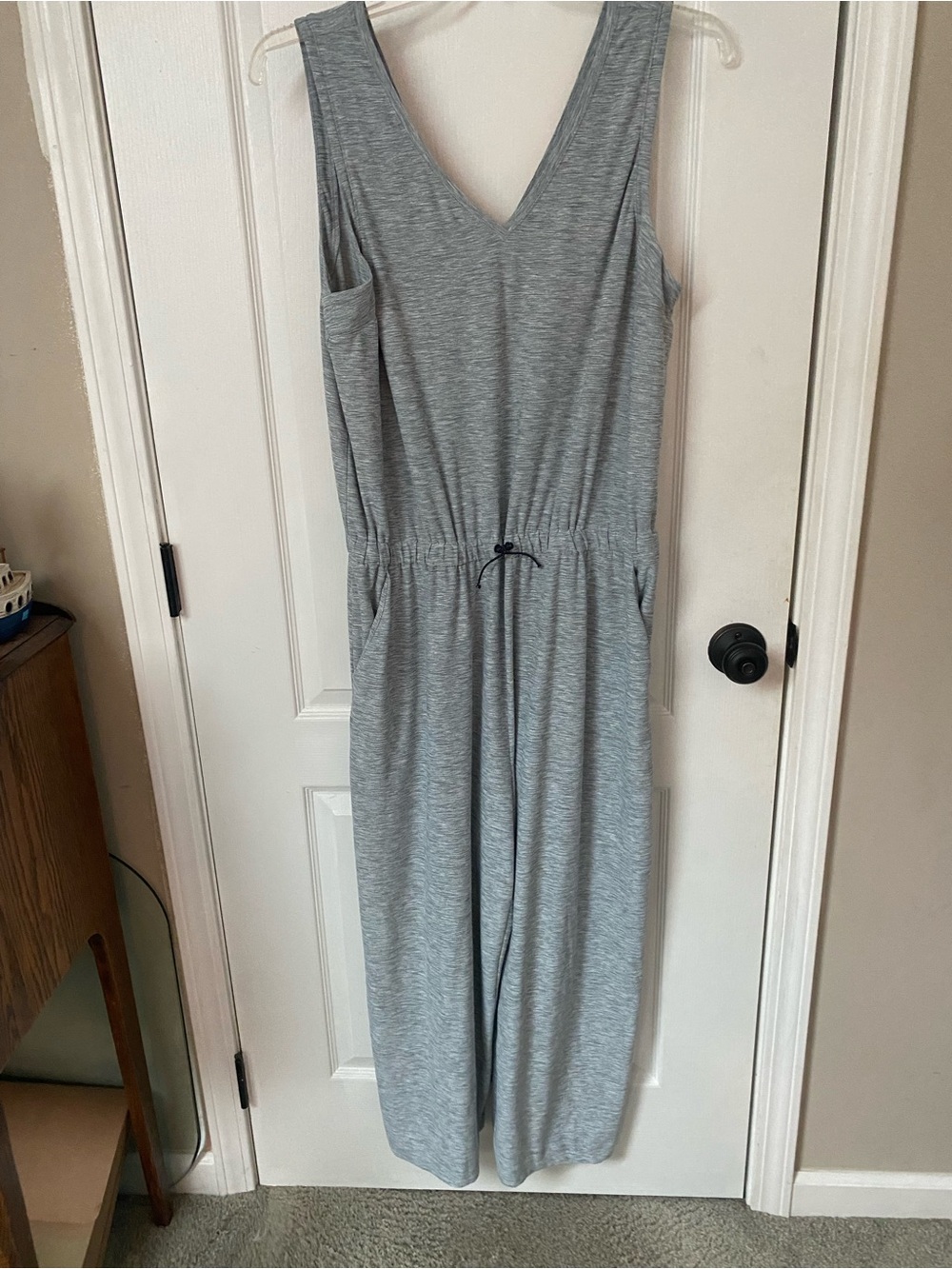 Old Navy Gray Sleeveless V-Neck Drawstring Jumpsuit